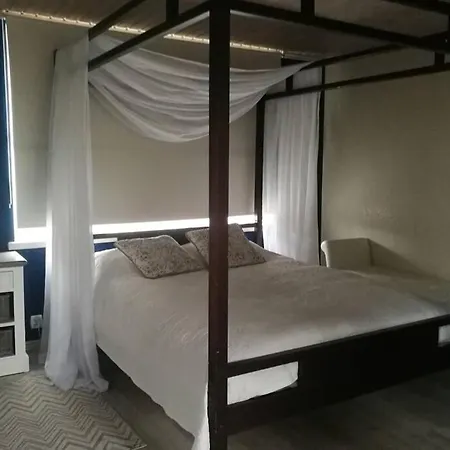 Quiet Place With Garden Studio Apartment *